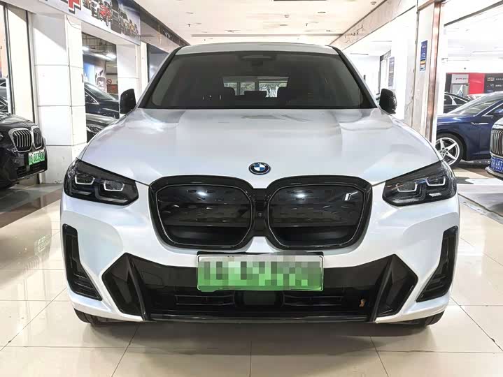 Фото 2 - BMW iX3