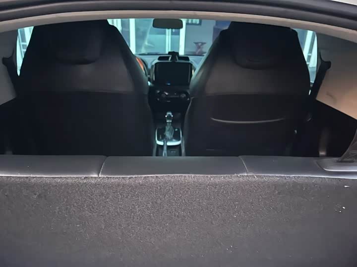 Фото 4 - Roewe Clever