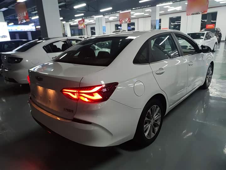 Фото 7 - Chevrolet Monza