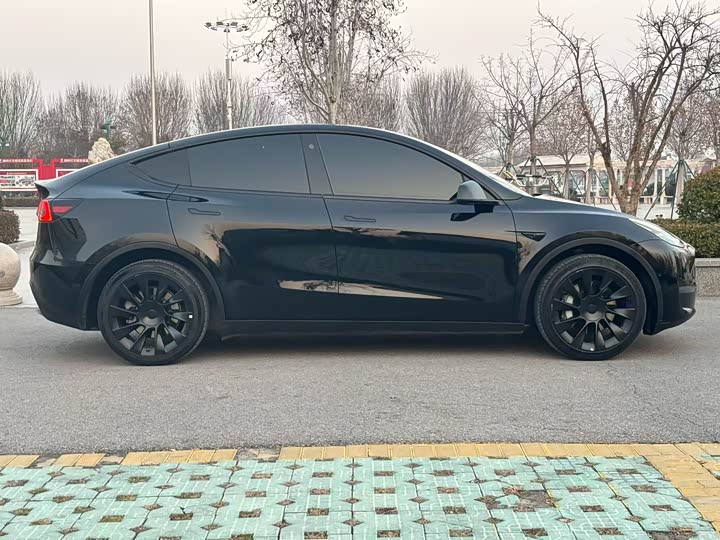 Фото 7 - Tesla Model Y