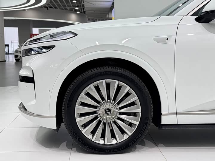 Фото 3 - Nio Onvo L90