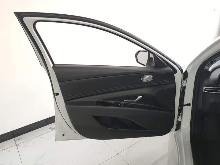 Фото 7 - Hyundai Elantra N line