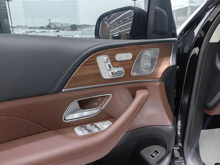 Фото 8 - Mercedes-Benz GLE-Class