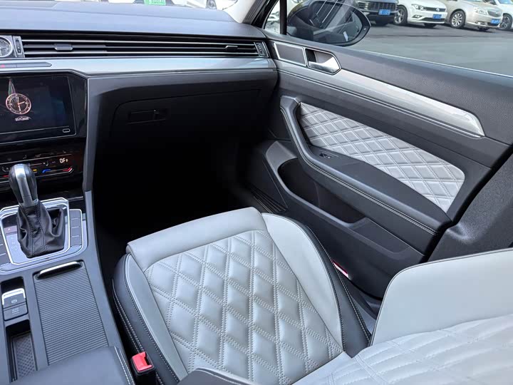 Фото 9 - Volkswagen Magotan