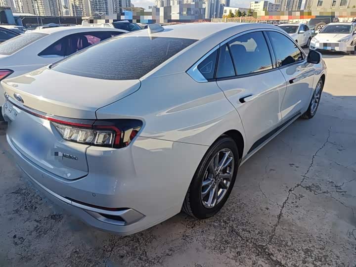 Фото 7 - Ford Mondeo