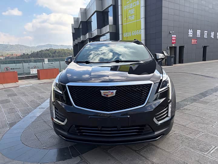 Фото 2 - Cadillac XT5