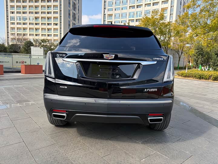 Фото 5 - Cadillac XT5