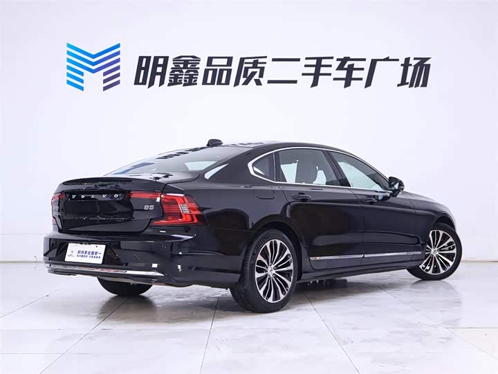 Фото 7 - Volvo S90