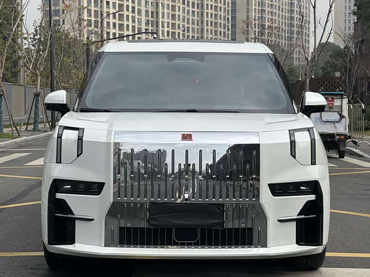 Фото 2 - Zeekr 009