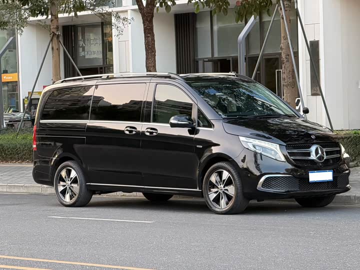 Фото 6 - Mercedes-Benz V-Class