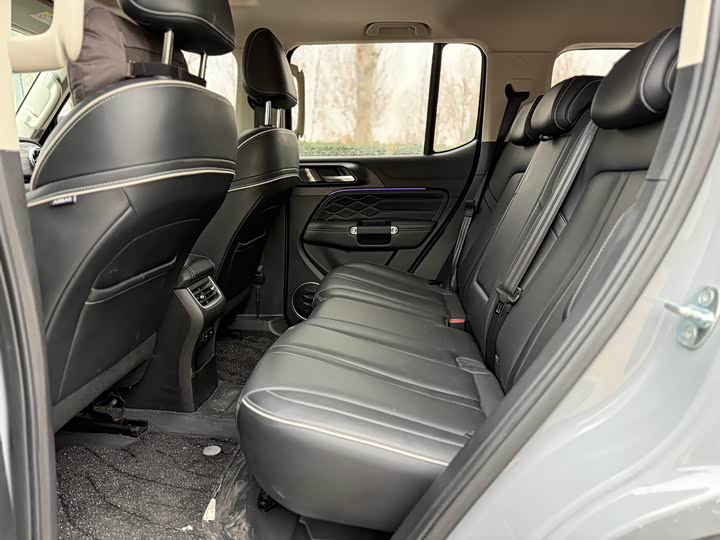 Фото 6 - Tank 300