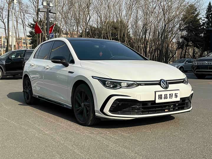 Фото 2 - Volkswagen Golf