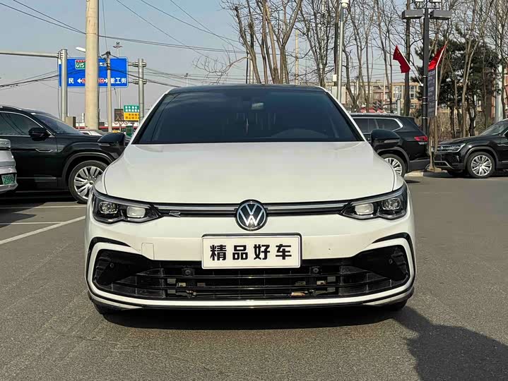 Фото 3 - Volkswagen Golf