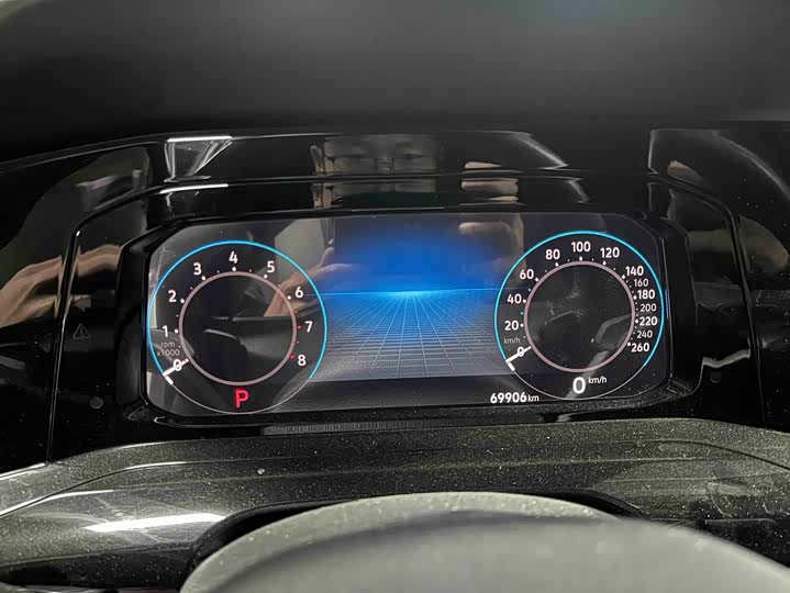 Фото 4 - Volkswagen Golf