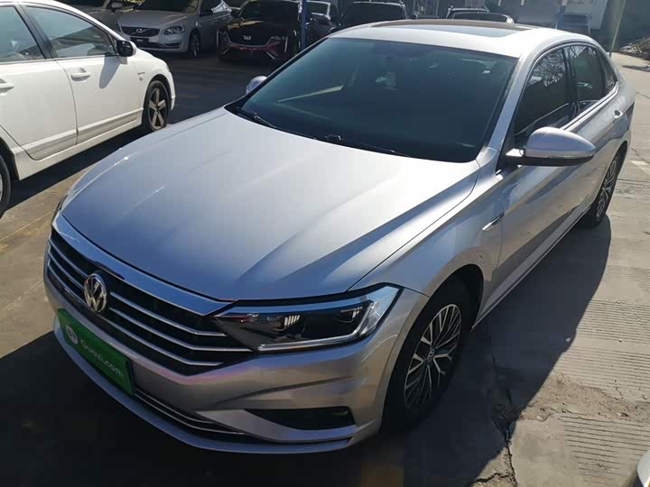 Фото 1 - Volkswagen Sagitar L