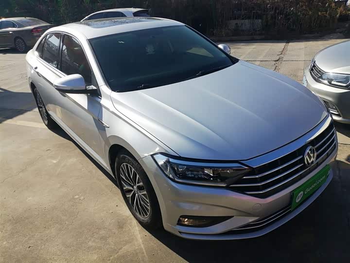 Фото 4 - Volkswagen Sagitar L