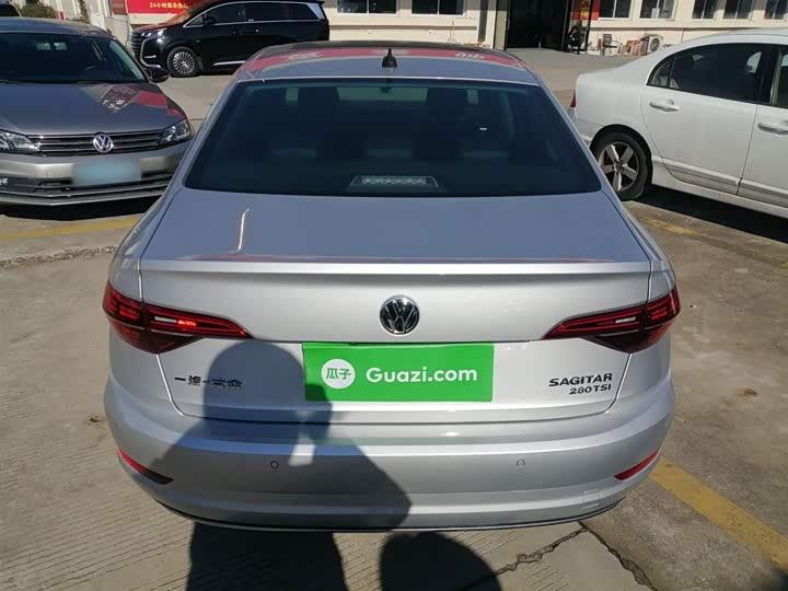 Фото 6 - Volkswagen Sagitar L