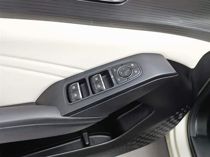 Фото 9 - Haval Ruge Max