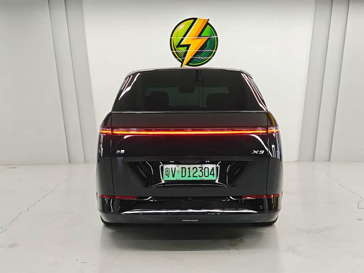 Фото 3 - XPeng X9