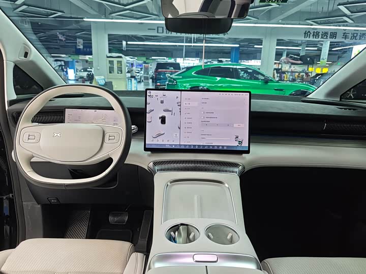 Фото 9 - XPeng X9