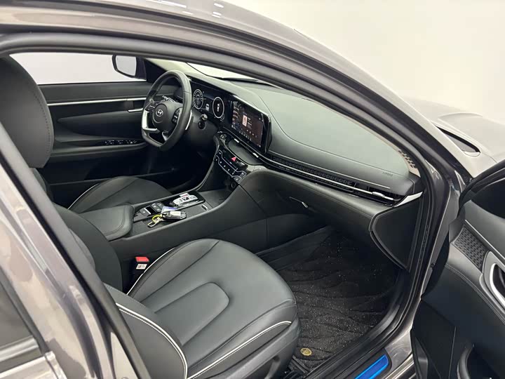 Фото 6 - Hyundai Mistra