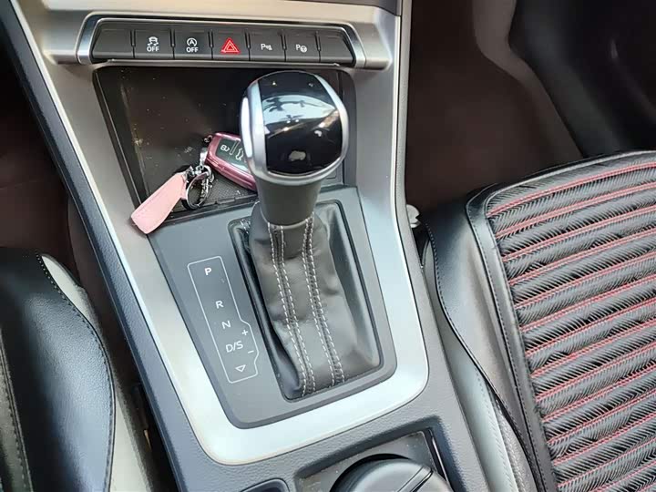 Фото 7 - Audi Q3