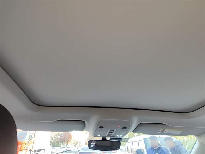 Фото 9 - Audi Q3