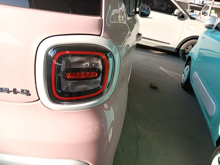 Фото 8 - Bestune Pony