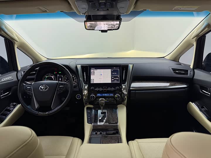 Фото 8 - Toyota Alphard