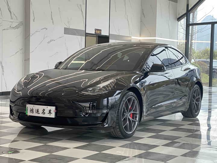 Фото 1 - Tesla Model 3