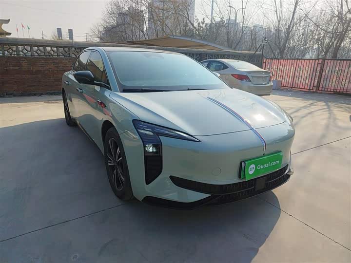 Фото 4 - Hongqi EH7