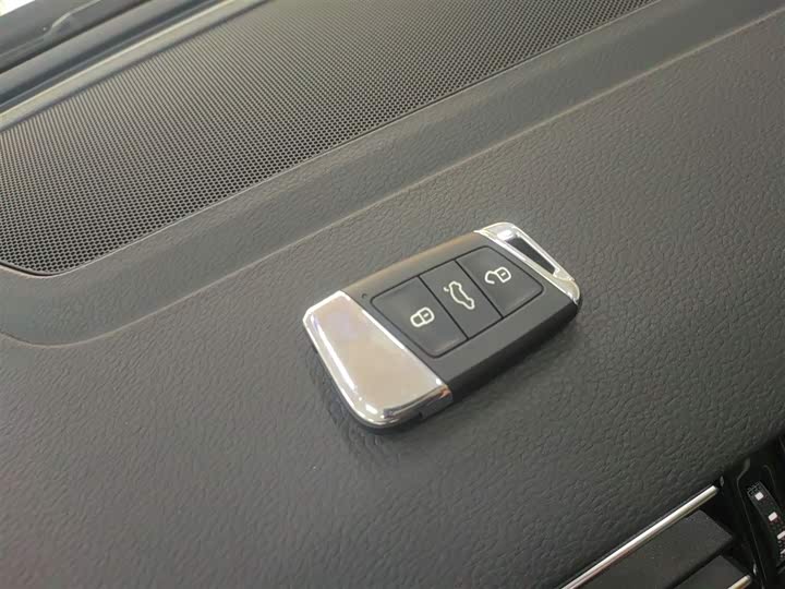 Фото 9 - Volkswagen Magotan