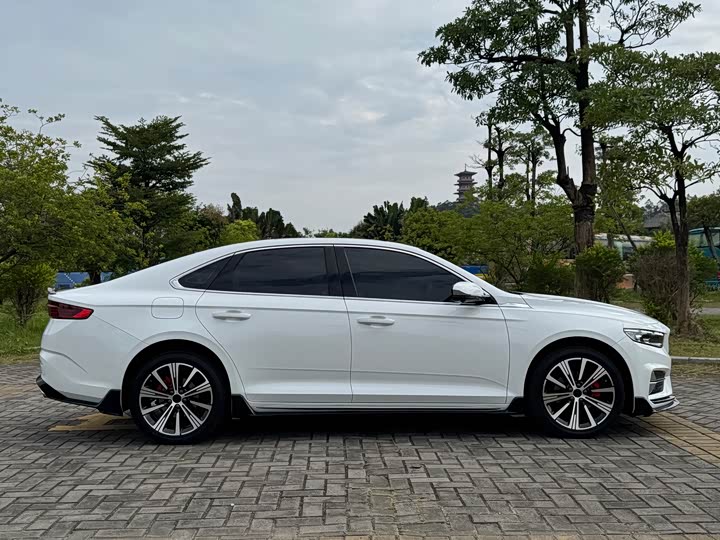 Photo 8 - Geely Preface