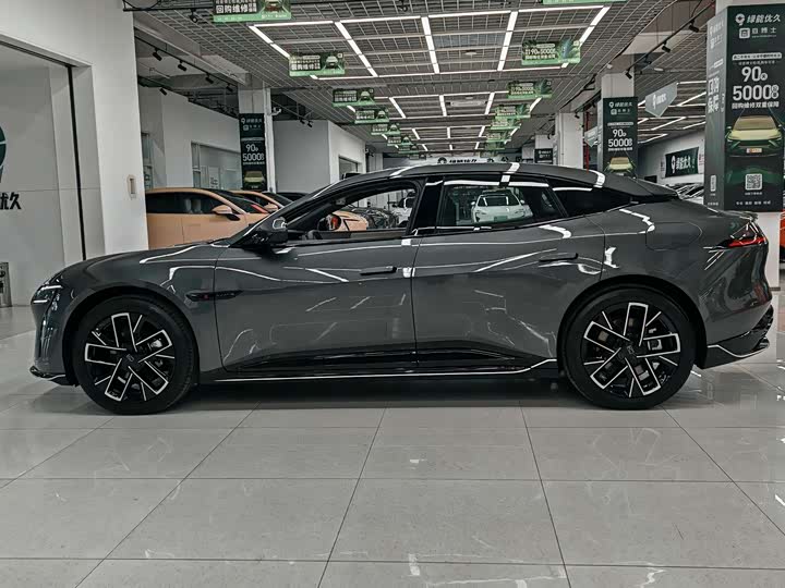 Фото 5 - Avatr 06