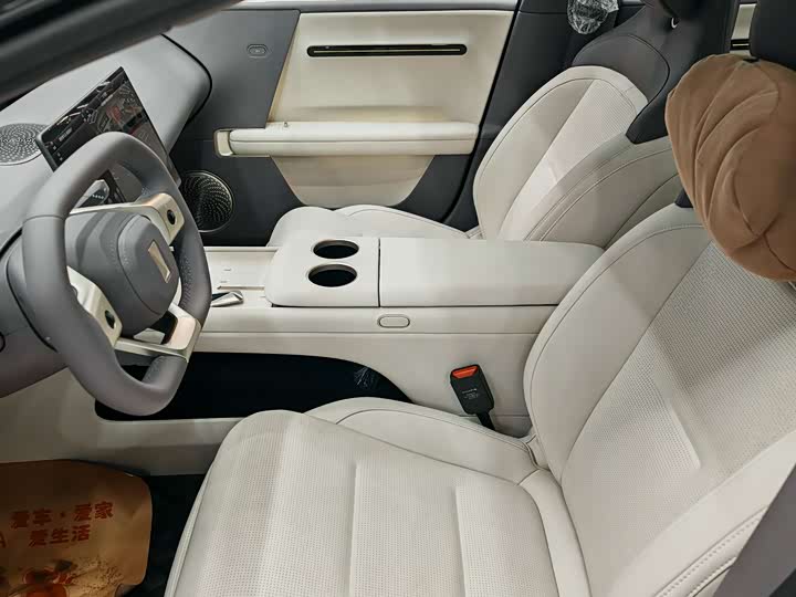 Фото 6 - Avatr 06