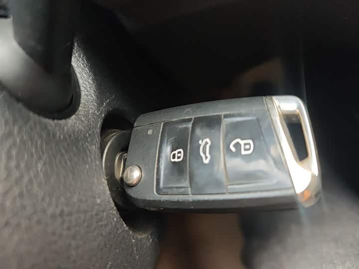 Фото 9 - Volkswagen Lavida