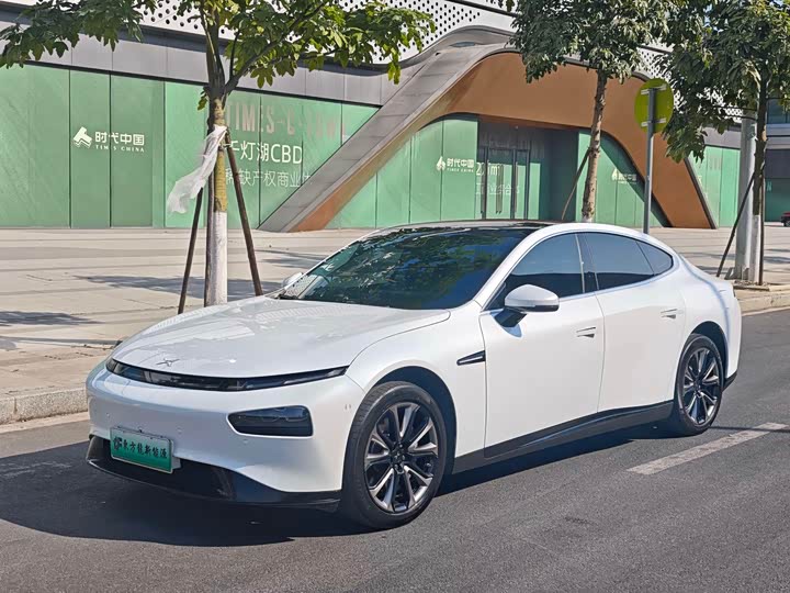 Фото 1 - XPeng P7