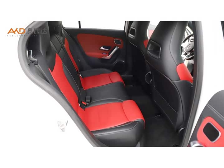 Фото 8 - Mercedes-Benz A-Class AMG