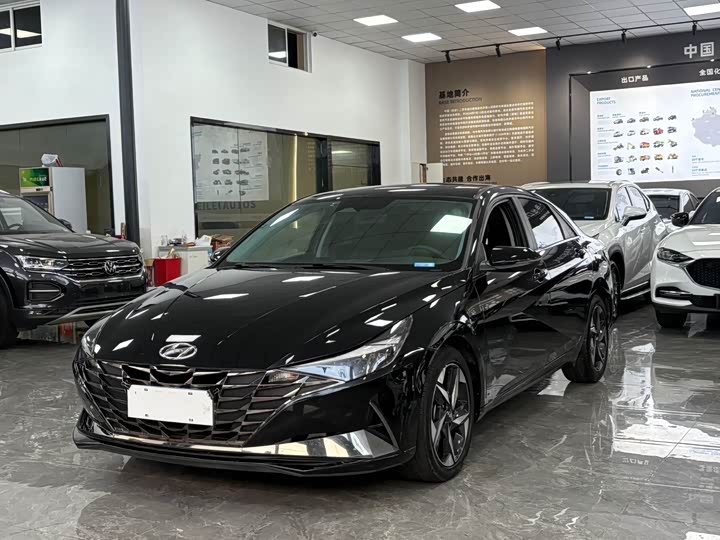 Фото 1 - Hyundai Elantra N line