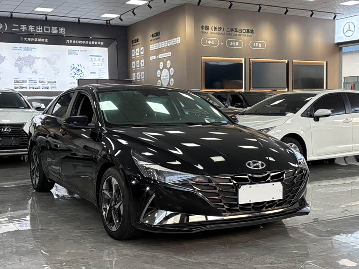 Фото 3 - Hyundai Elantra N line