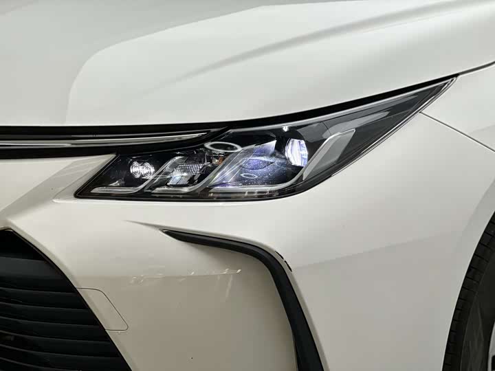 Фото 7 - Toyota Corolla