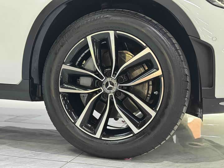 Фото 4 - Mercedes-Benz GLC-Class