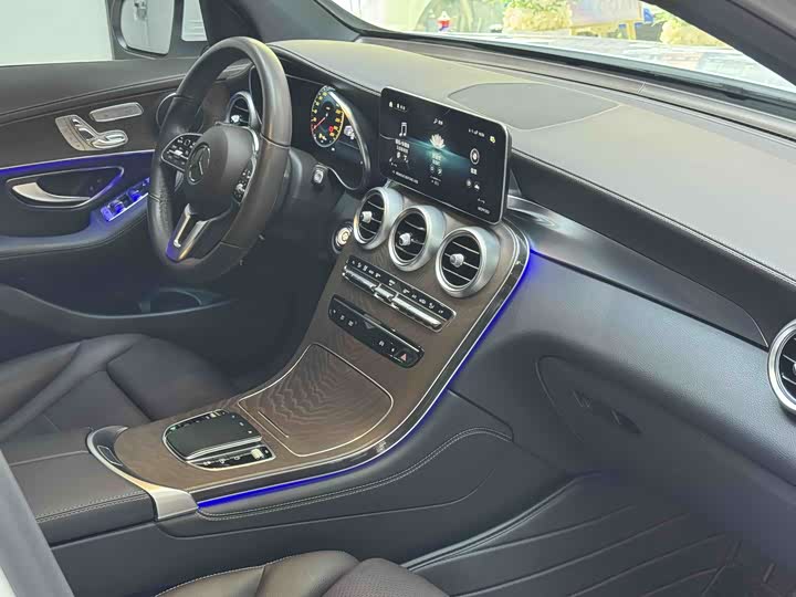 Фото 9 - Mercedes-Benz GLC-Class