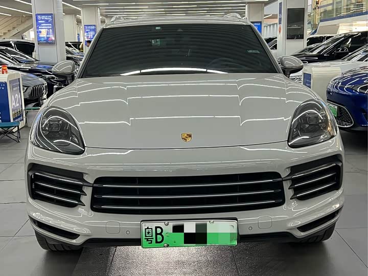 Фото 2 - Porsche Cayenne Hybrid