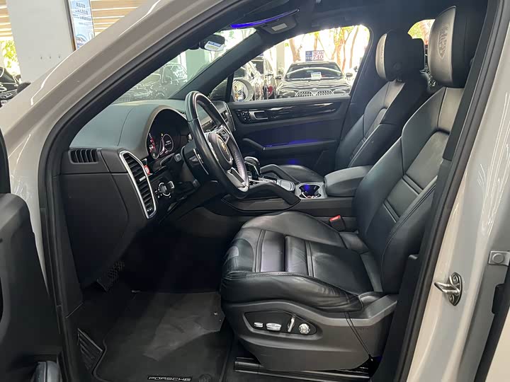 Фото 4 - Porsche Cayenne Hybrid