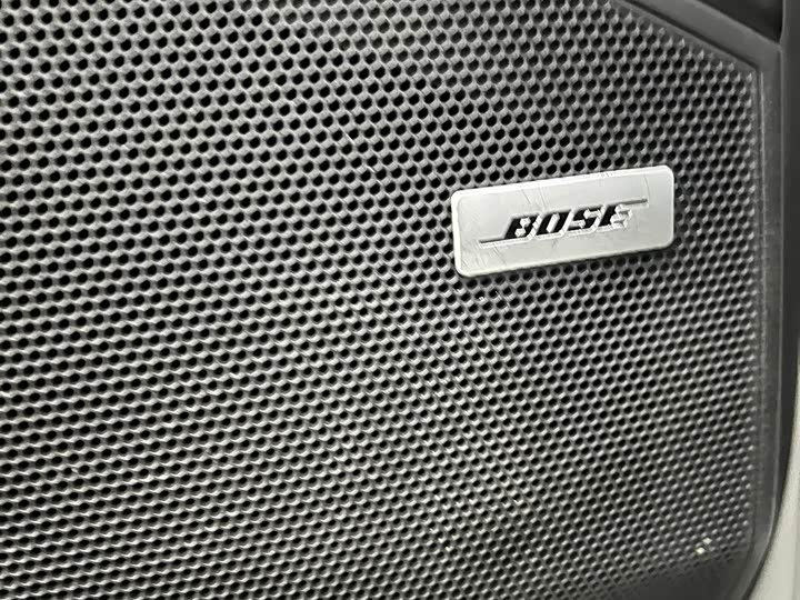 Фото 7 - Porsche Cayenne Hybrid