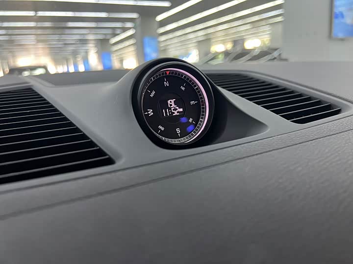 Фото 8 - Porsche Cayenne Hybrid