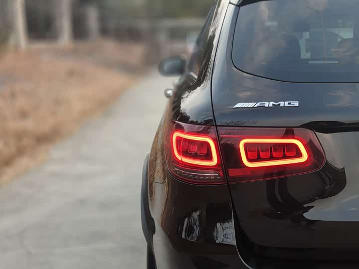 Фото 8 - Mercedes-Benz GLC-Class AMG