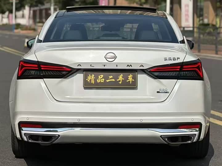 Фото 9 - Nissan Teana