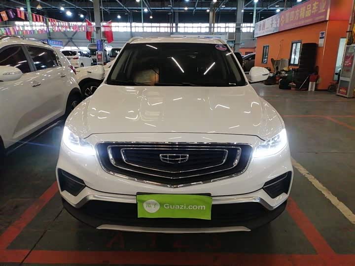 Фото 3 - Geely Atlas